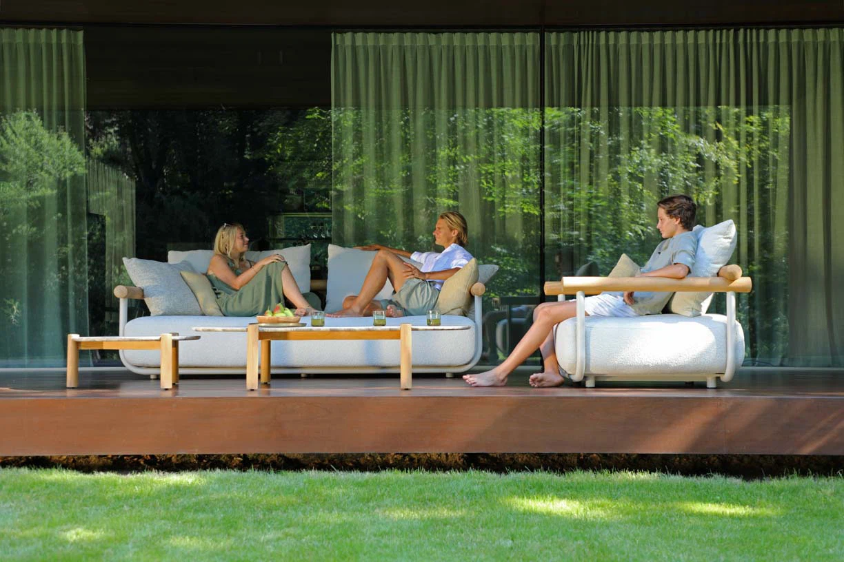Lightweight Modular Outdoor Sofa For Patio, Garden & Indoor Lounge – Weather-Resistant, Easy To Rearrange
