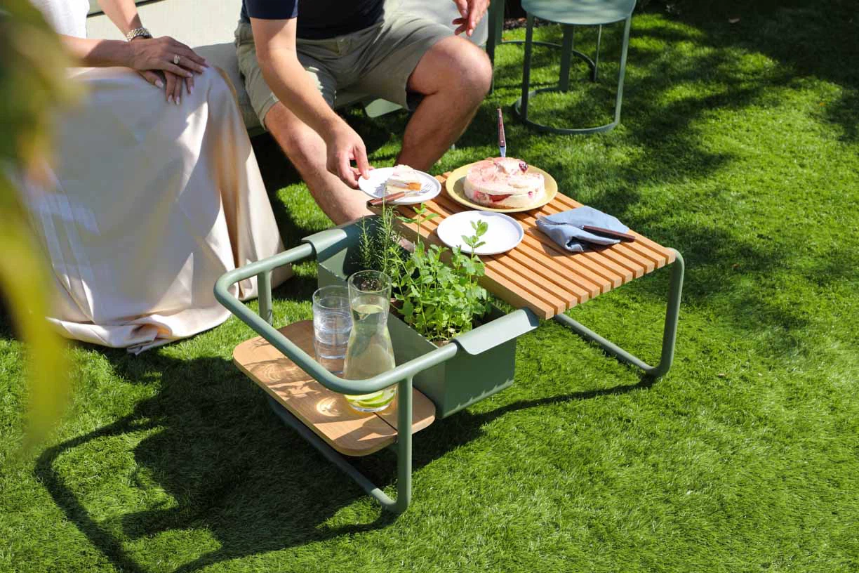 Multifunctional Outdoor Serving Cart For Patio, Garden & Rooftop – Weather-Resistant, Space-Saving Design