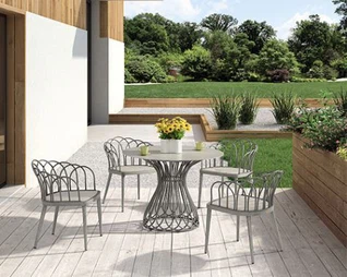 Outdoor Dining Table And Chairs