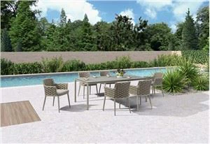 What is the weight capacity of a patio balcony wicker chair?